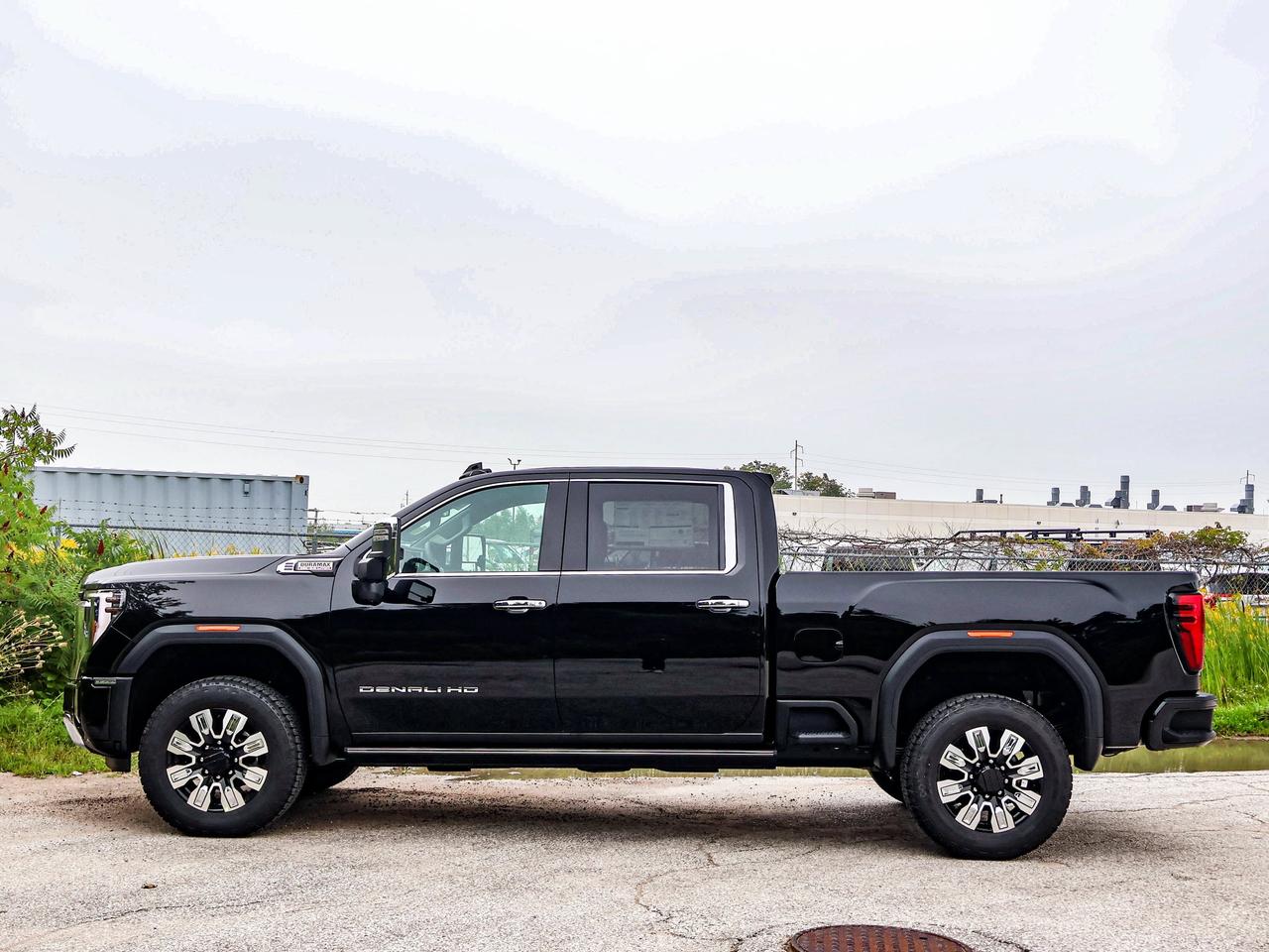2026 GMC Sierra 3500HD Denali Photo