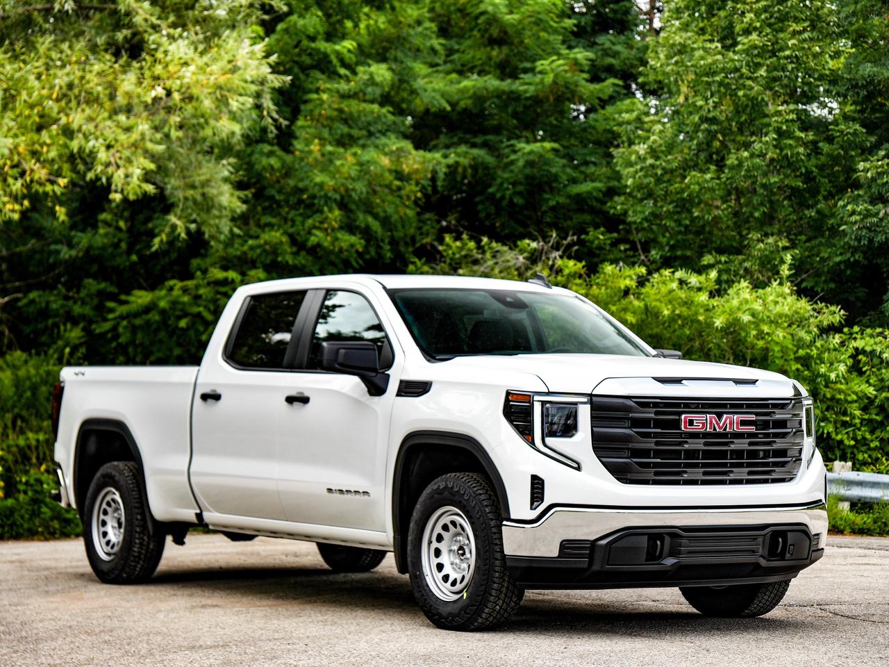 2026 GMC Sierra 1500 PRO Photo5