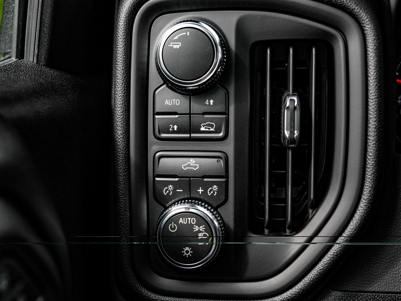 2026 GMC Sierra 1500 PRO Photo