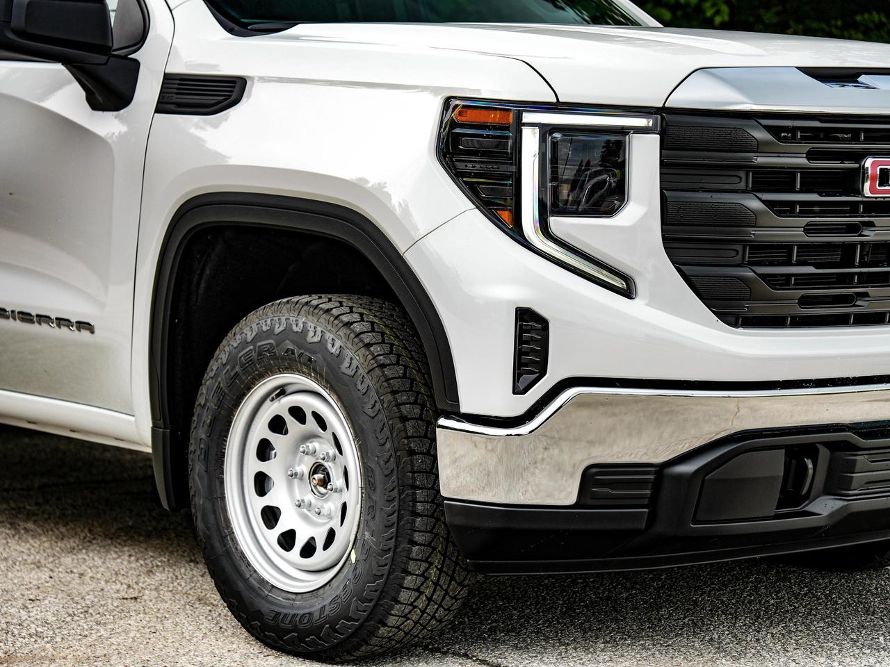 2026 GMC Sierra 1500 PRO Photo3