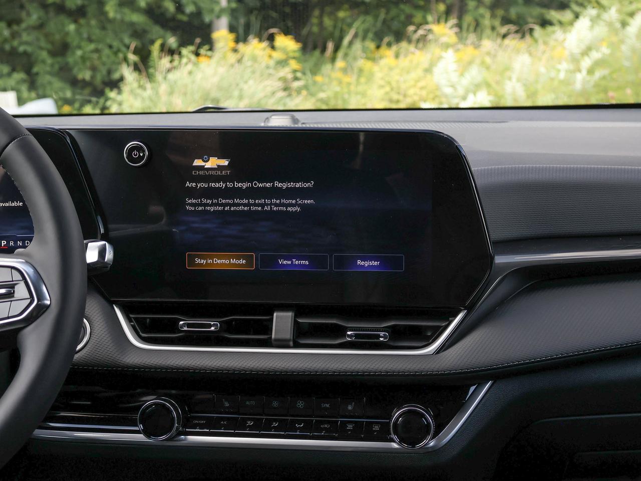 2027 Chevrolet Equinox AWD LT Photo