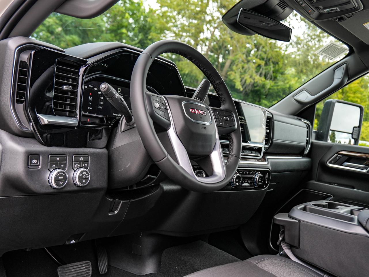 2026 GMC SIERRA 2500HD SLE Photo