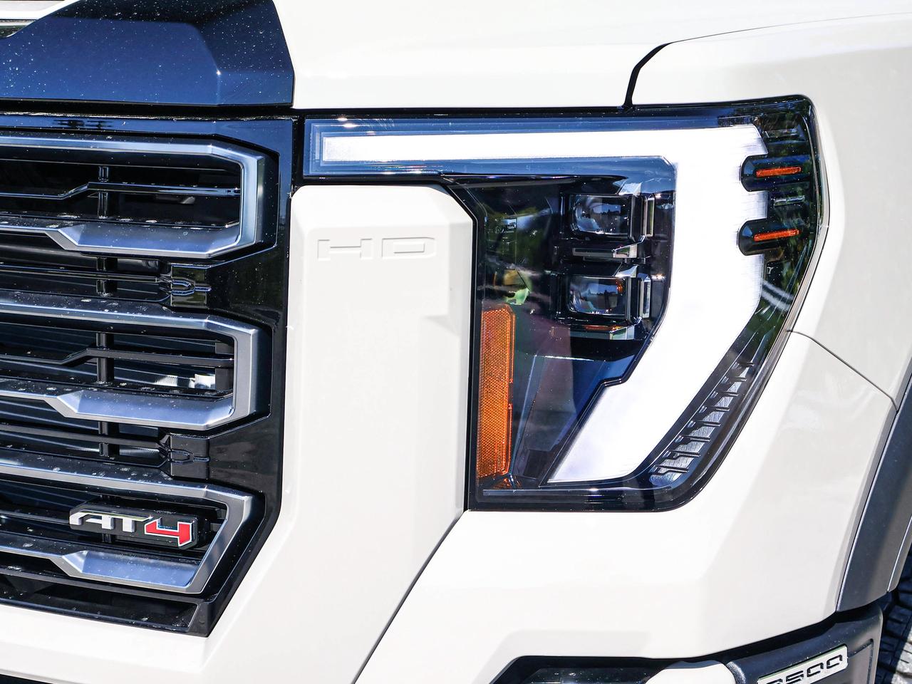 2026 GMC SIERRA 2500HD AT4 Photo