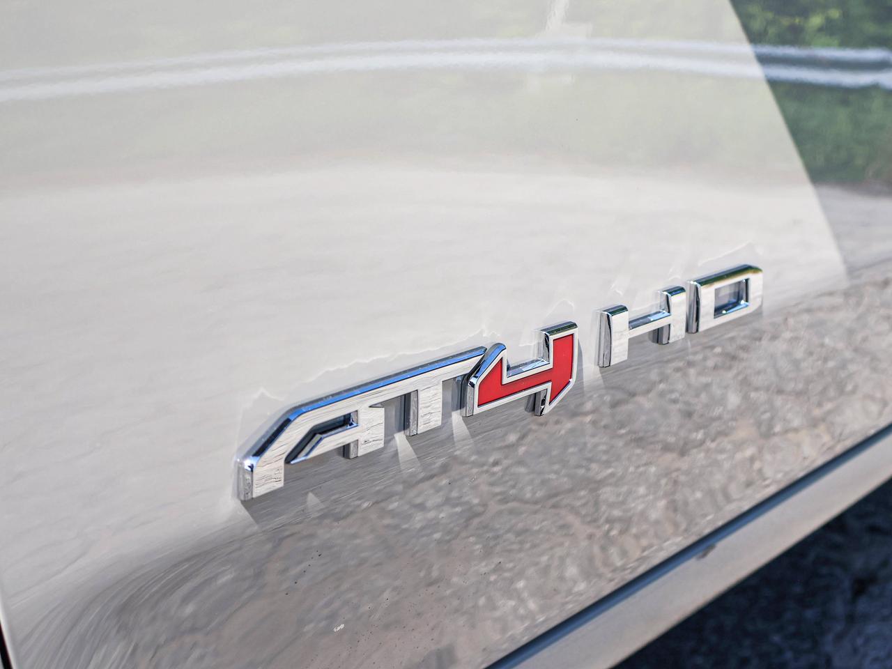 2026 GMC SIERRA 2500HD AT4 Photo