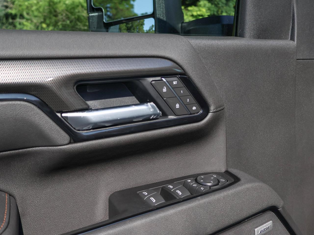 2026 GMC SIERRA 2500HD AT4 Photo