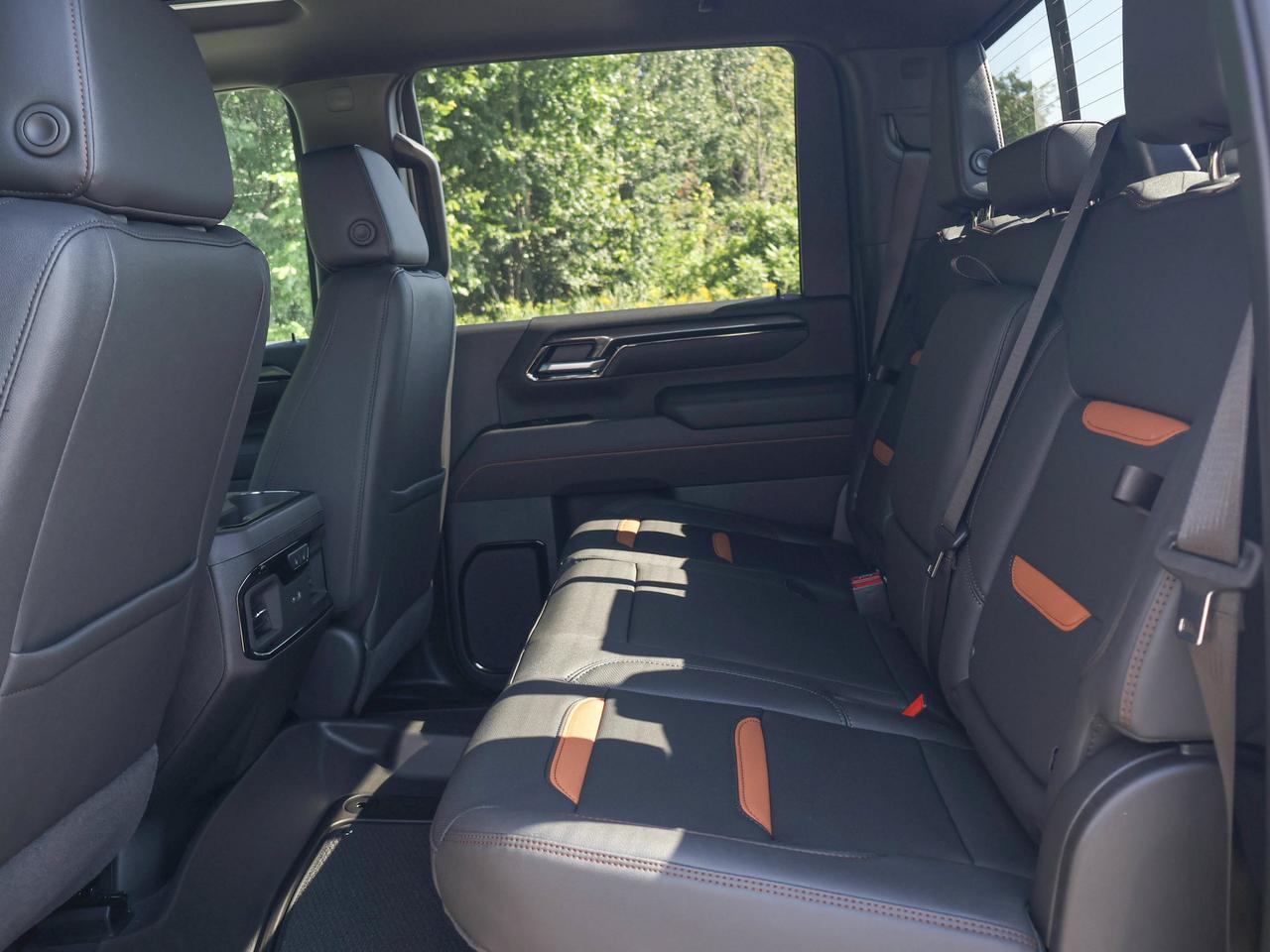 2026 GMC SIERRA 2500HD AT4 Photo