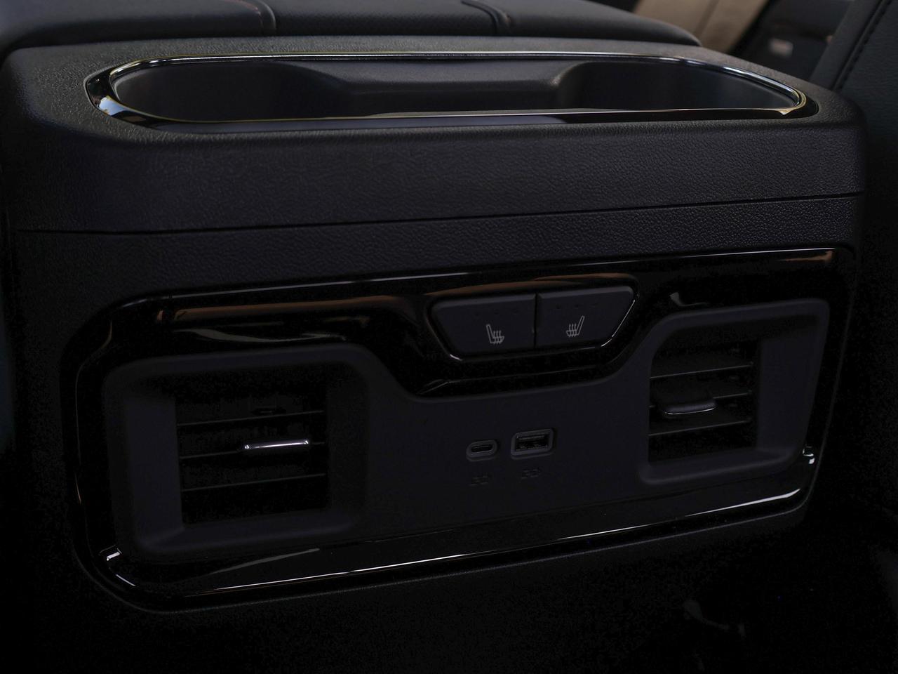 2026 GMC SIERRA 2500HD AT4 Photo