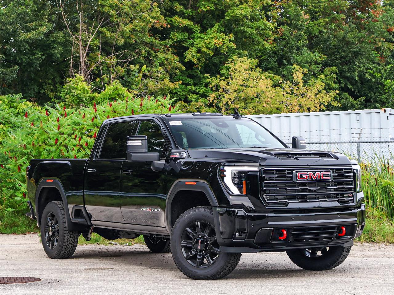 2026 GMC SIERRA 2500HD AT4 Photo1