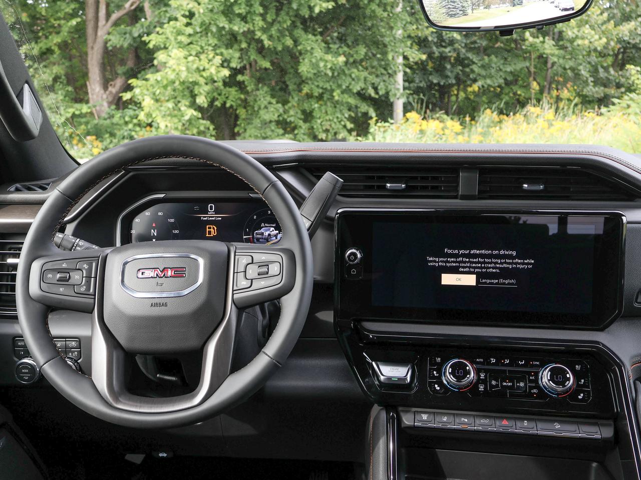 2026 GMC SIERRA 2500HD AT4 Photo