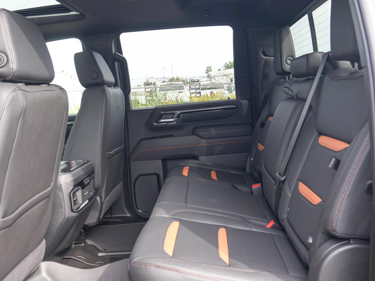 2026 GMC SIERRA 2500HD AT4 Photo