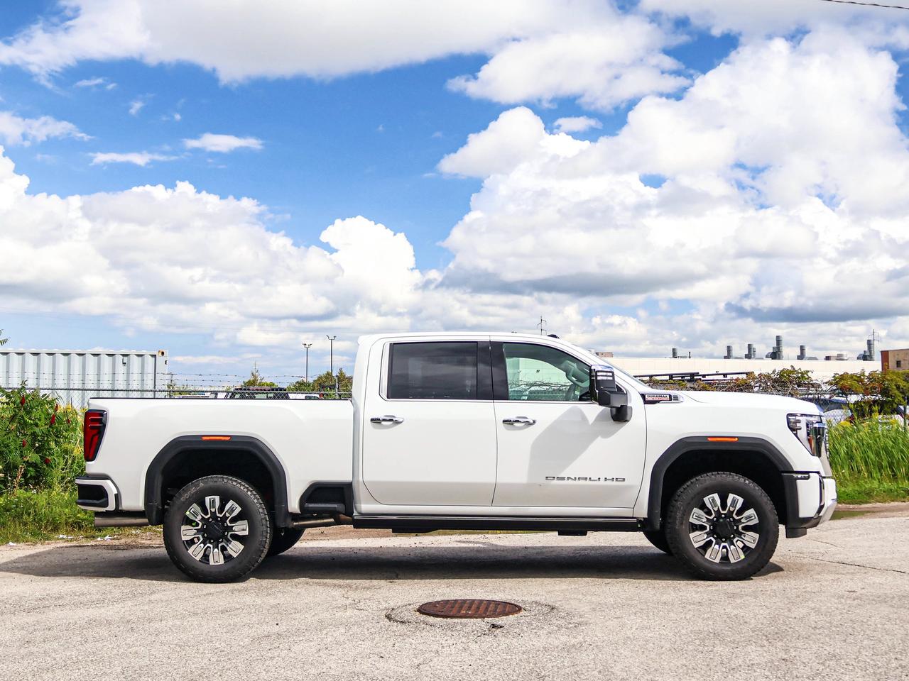2026 GMC SIERRA 2500HD DENALI Photo2