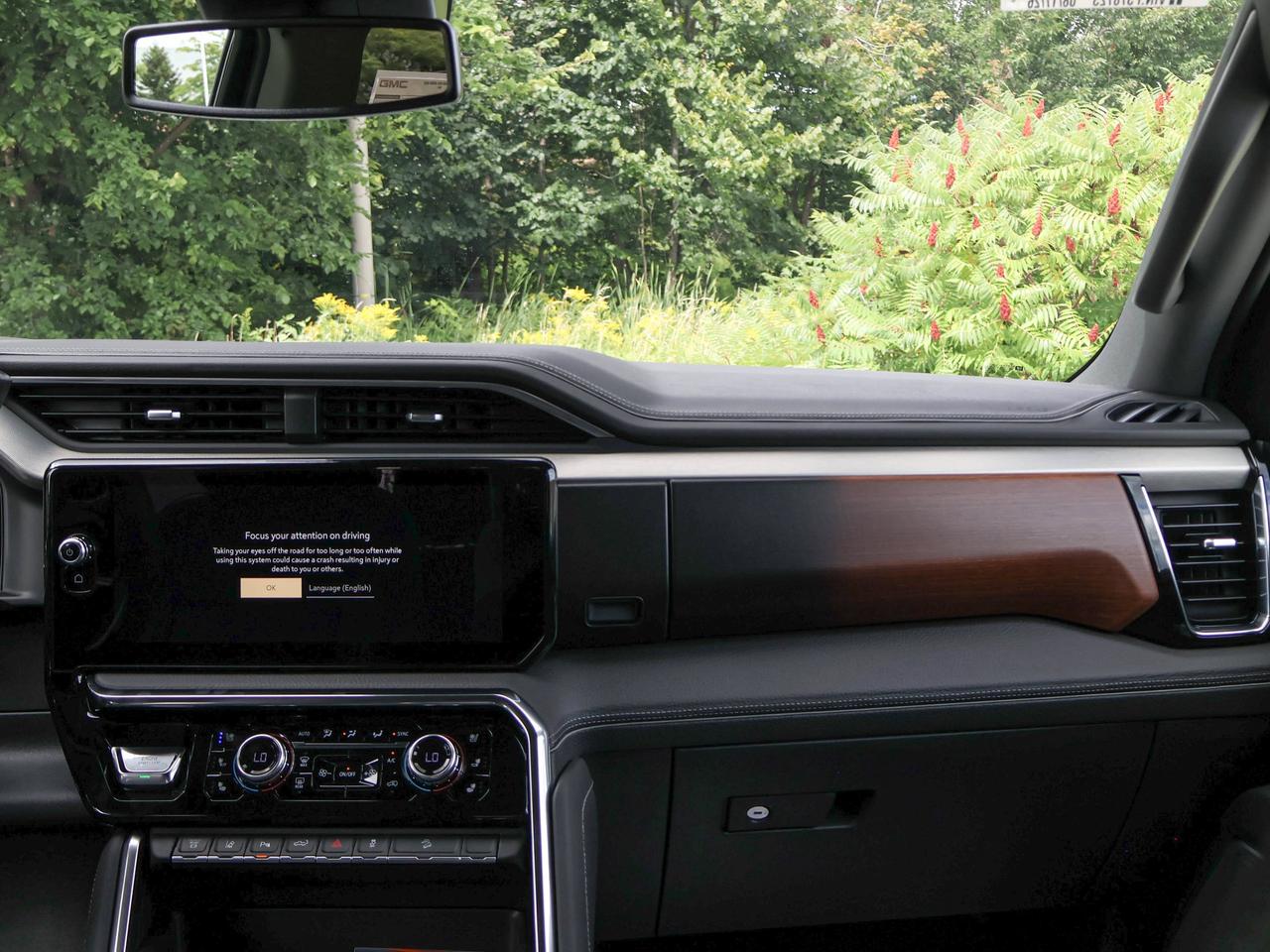 2026 GMC SIERRA 2500HD DENALI Photo