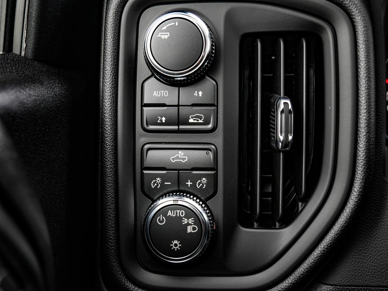 2026 GMC Sierra 1500 PRO Photo