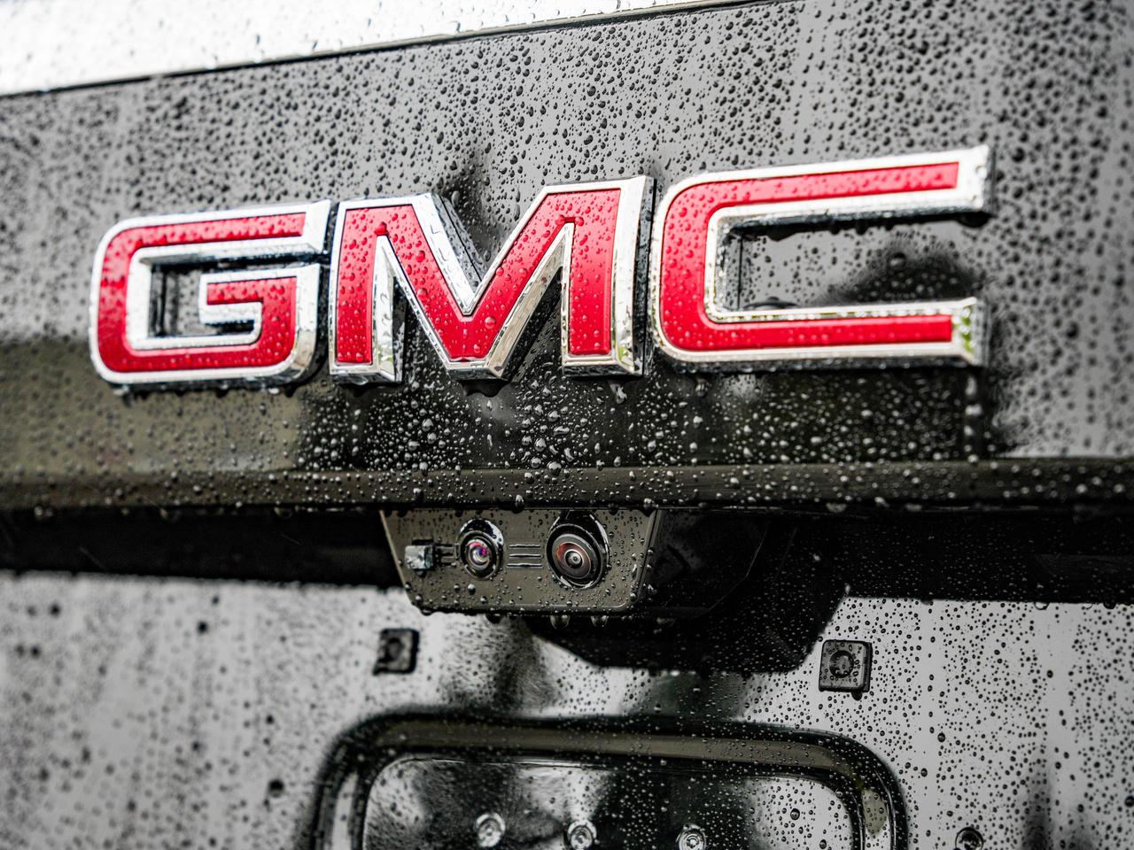 2026 GMC Yukon Elevation Photo