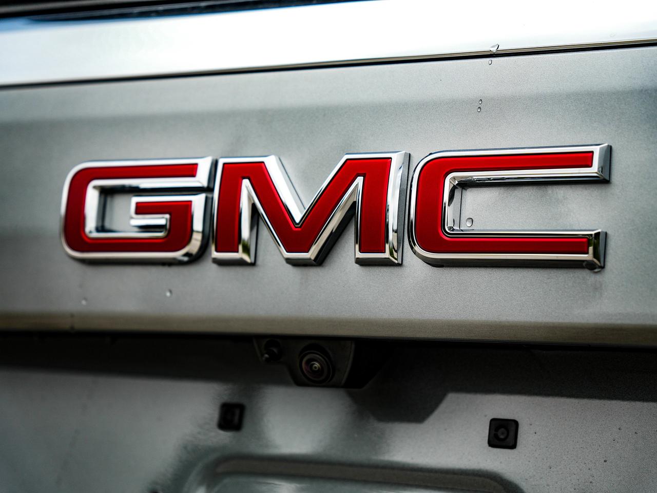 2026 GMC Yukon Elevation Photo