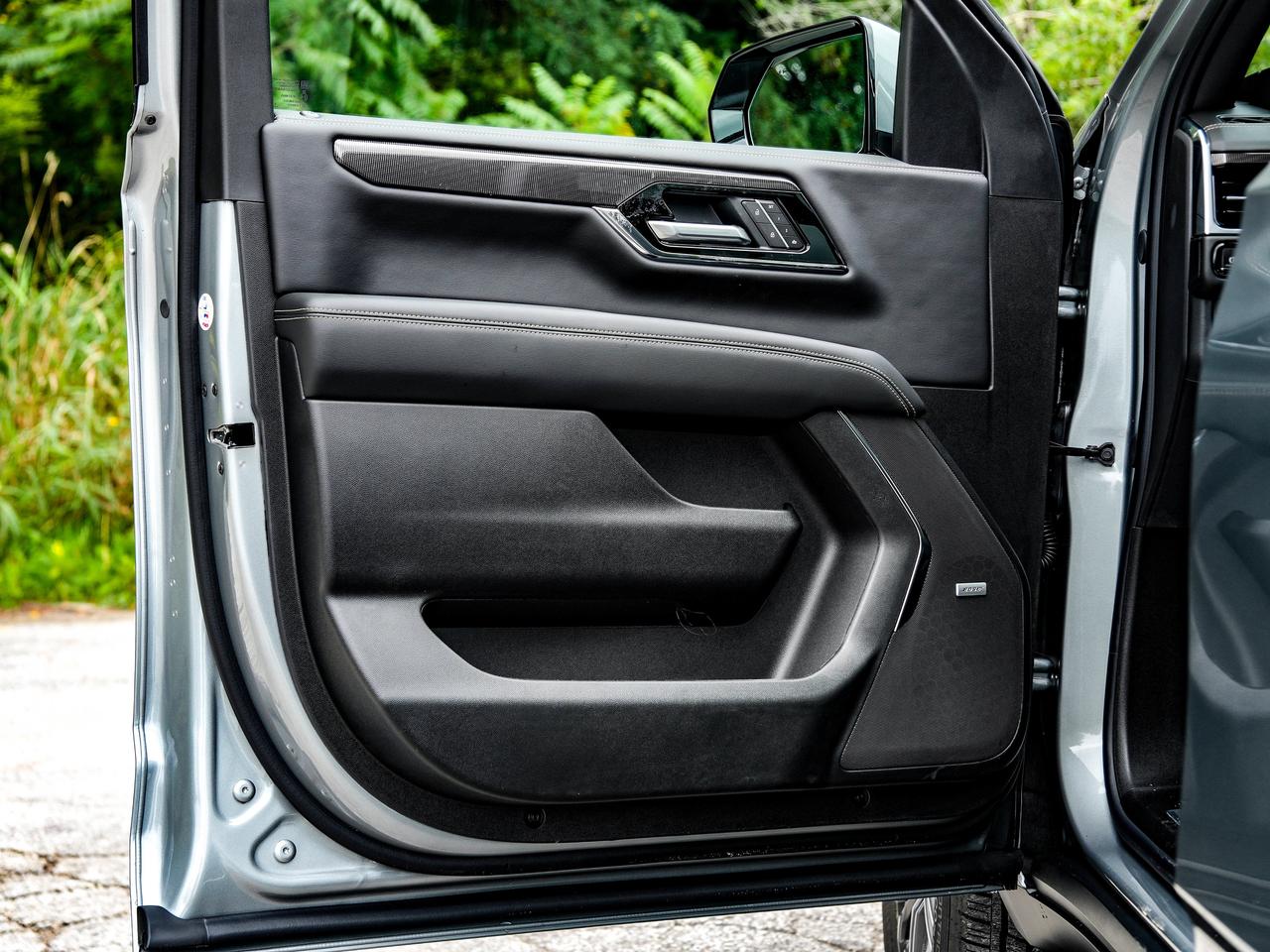 2026 GMC Yukon Elevation Photo