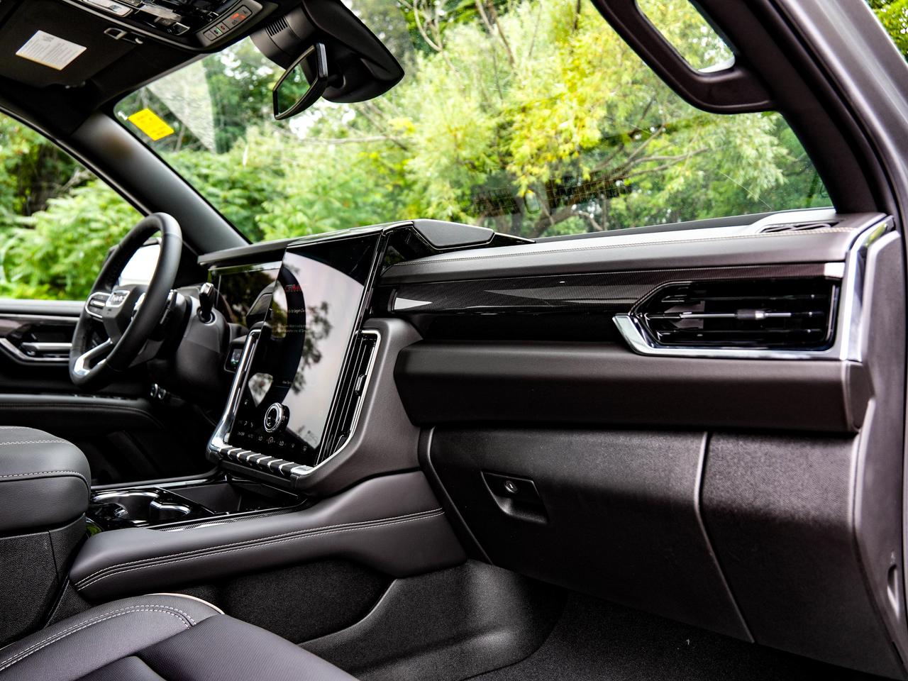2026 GMC Yukon Elevation Photo