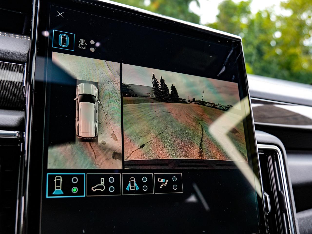 2026 GMC Yukon Elevation Photo