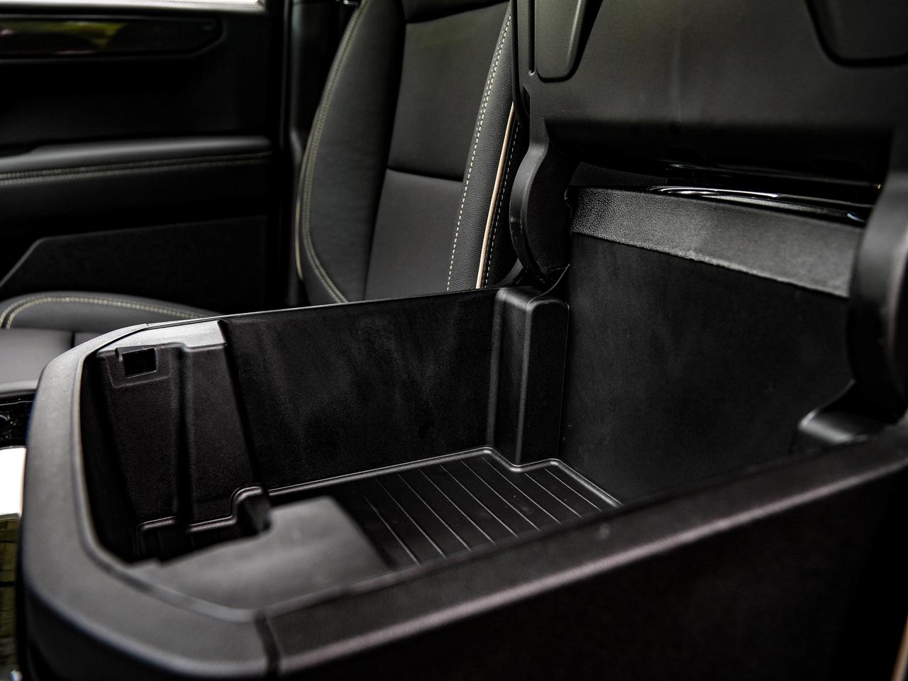 2026 GMC Yukon Elevation Photo