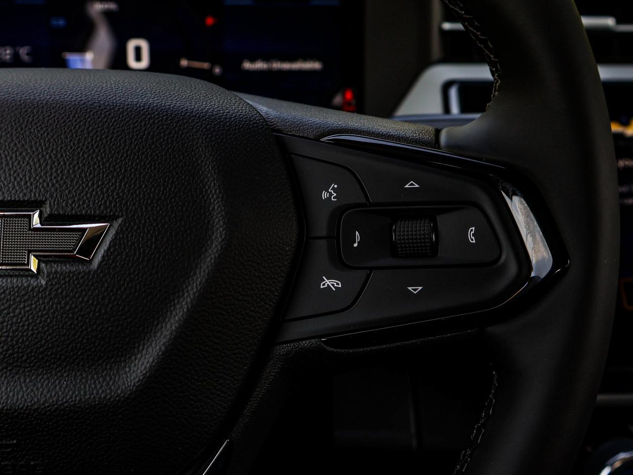 2027 Chevrolet Bolt RS Photo