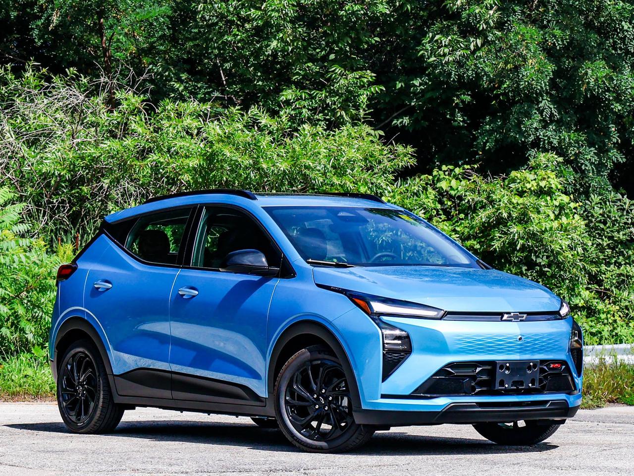 2027 Chevrolet Bolt RS Photo