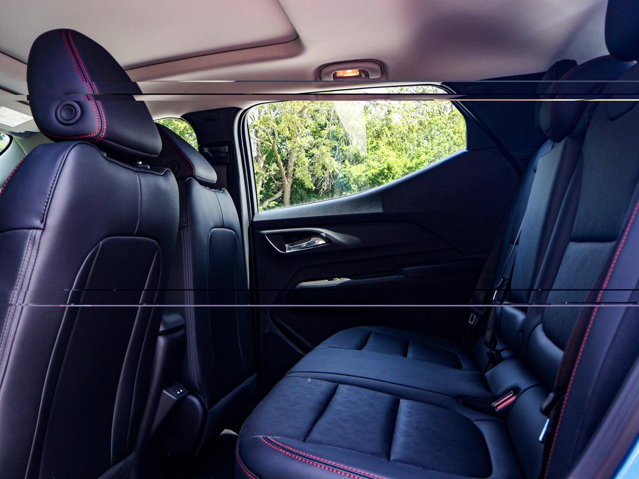2027 Chevrolet Bolt RS Photo