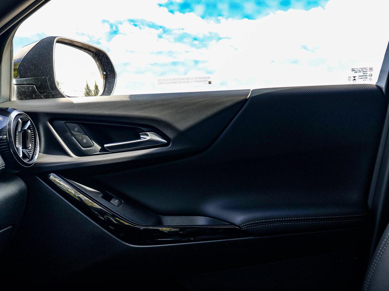 2027 Chevrolet Equinox AWD LT Photo