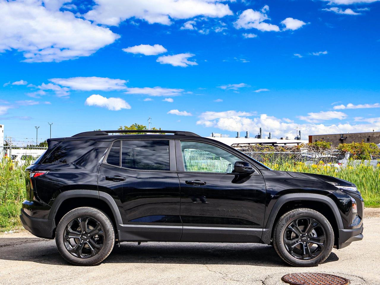 2027 Chevrolet Equinox AWD LT Photo3