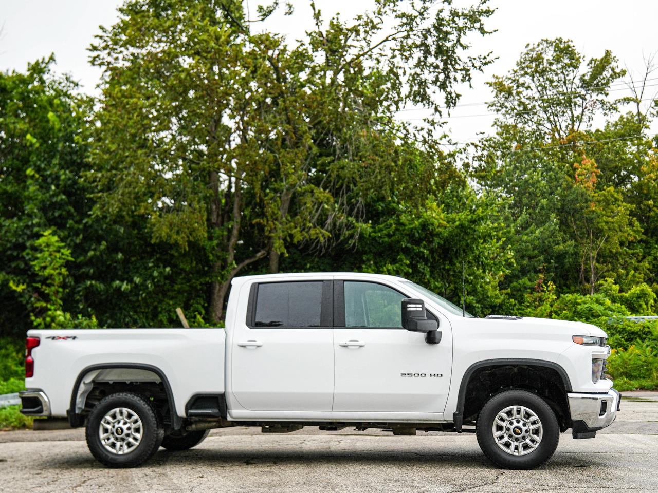 2025 Chevrolet SILVERADO 2500HD LT Photo3