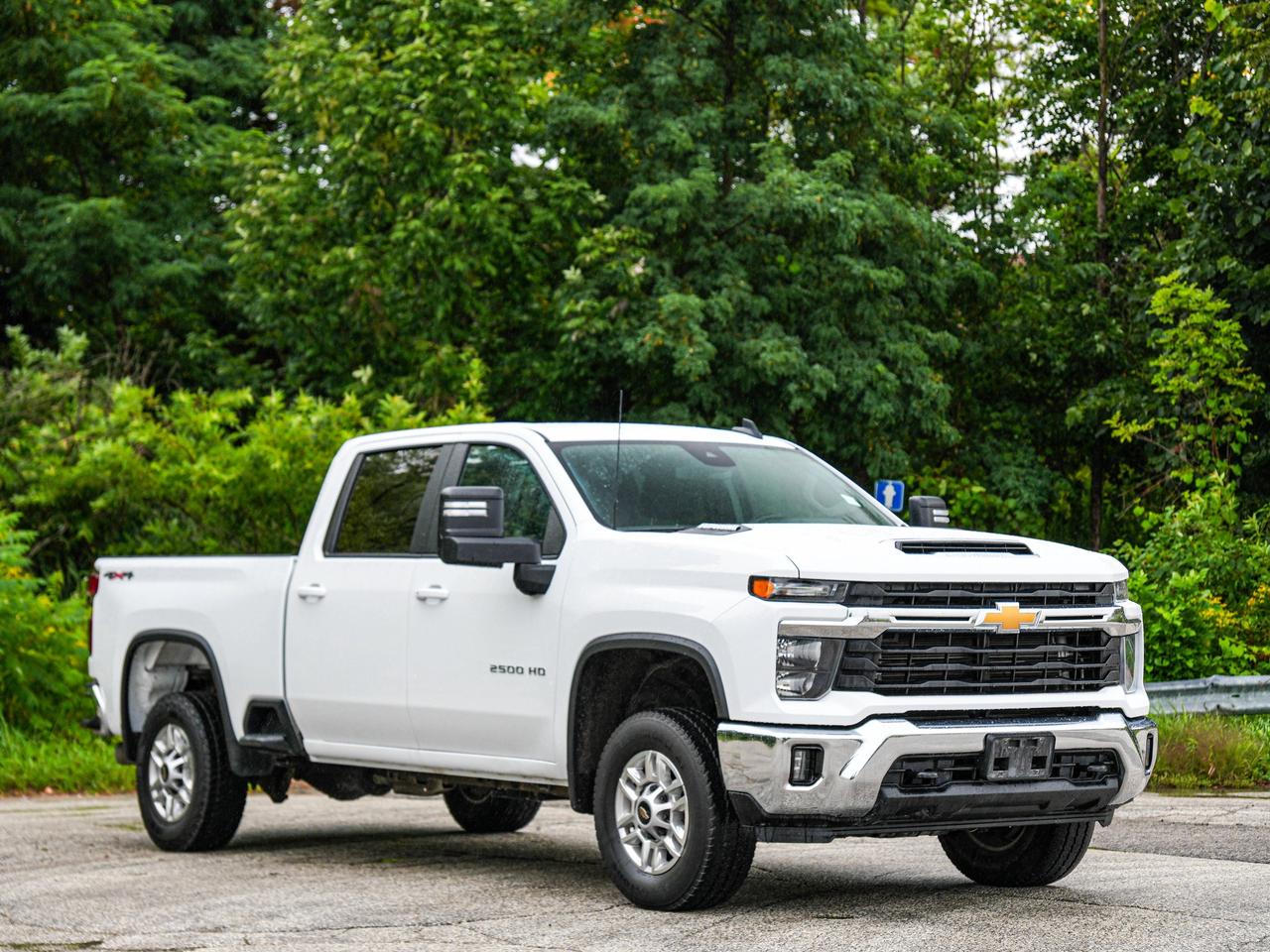 2025 Chevrolet SILVERADO 2500HD LT Photo2
