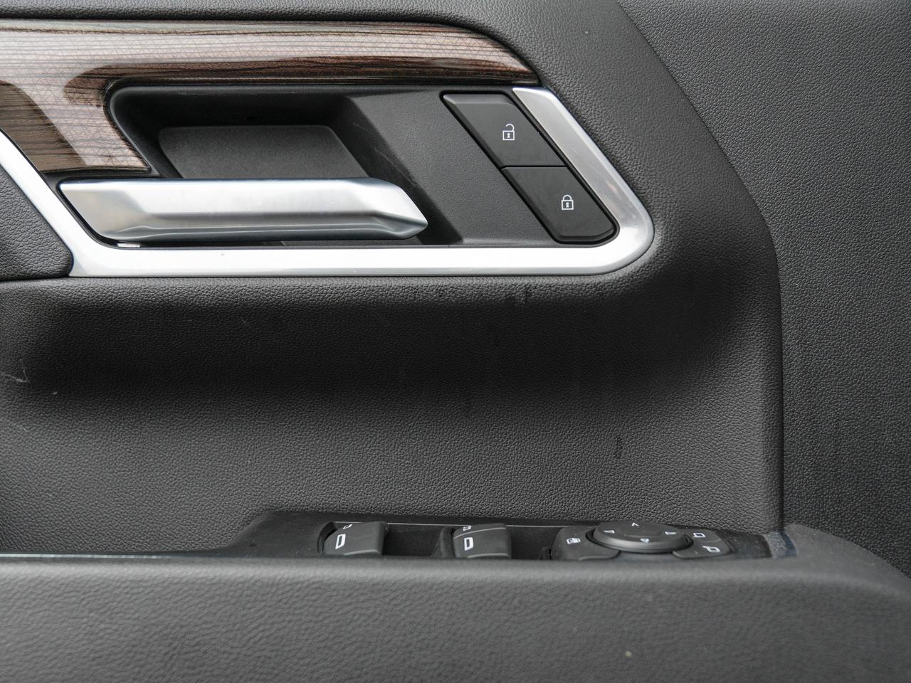 2025 Chevrolet SILVERADO 2500HD LT Photo