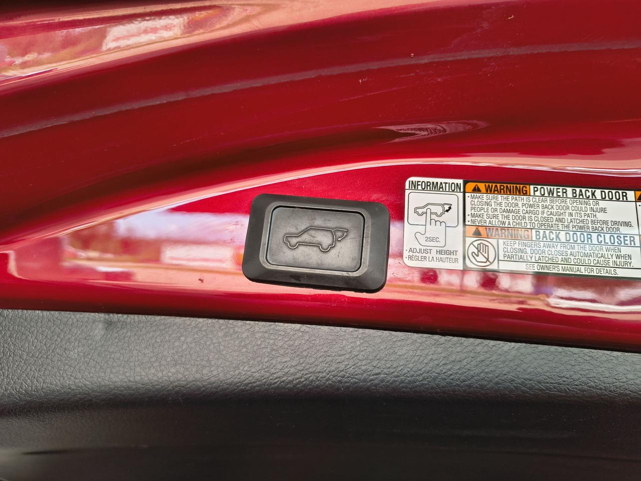 2018 Toyota RAV4 LIMITED  Photo0
