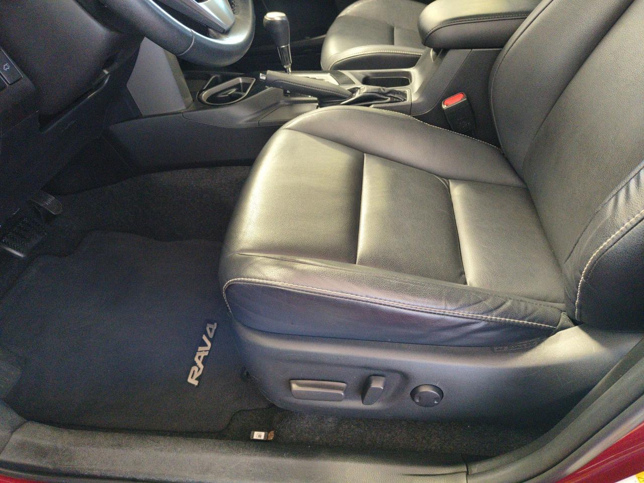 2018 Toyota RAV4 LIMITED  Photo0