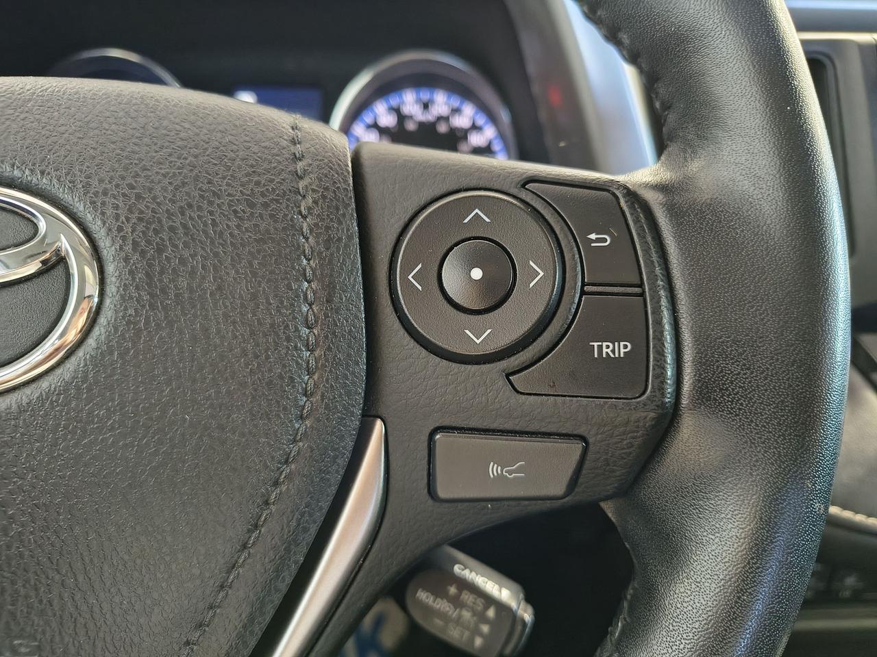 2018 Toyota RAV4 LIMITED  Photo0