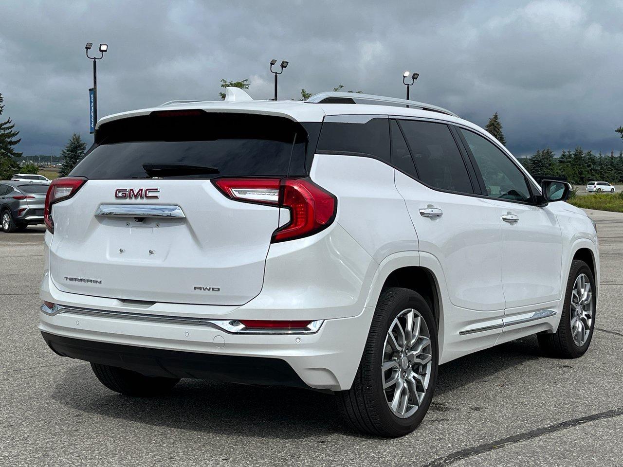 2024 GMC Terrain Denali Photo4