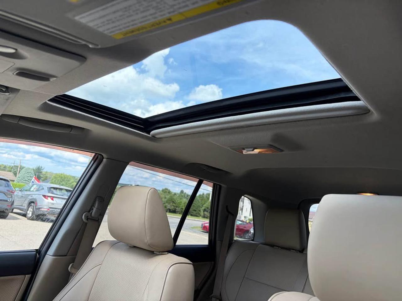 2013 Suzuki Grand Vitara Limited 4WD Photo