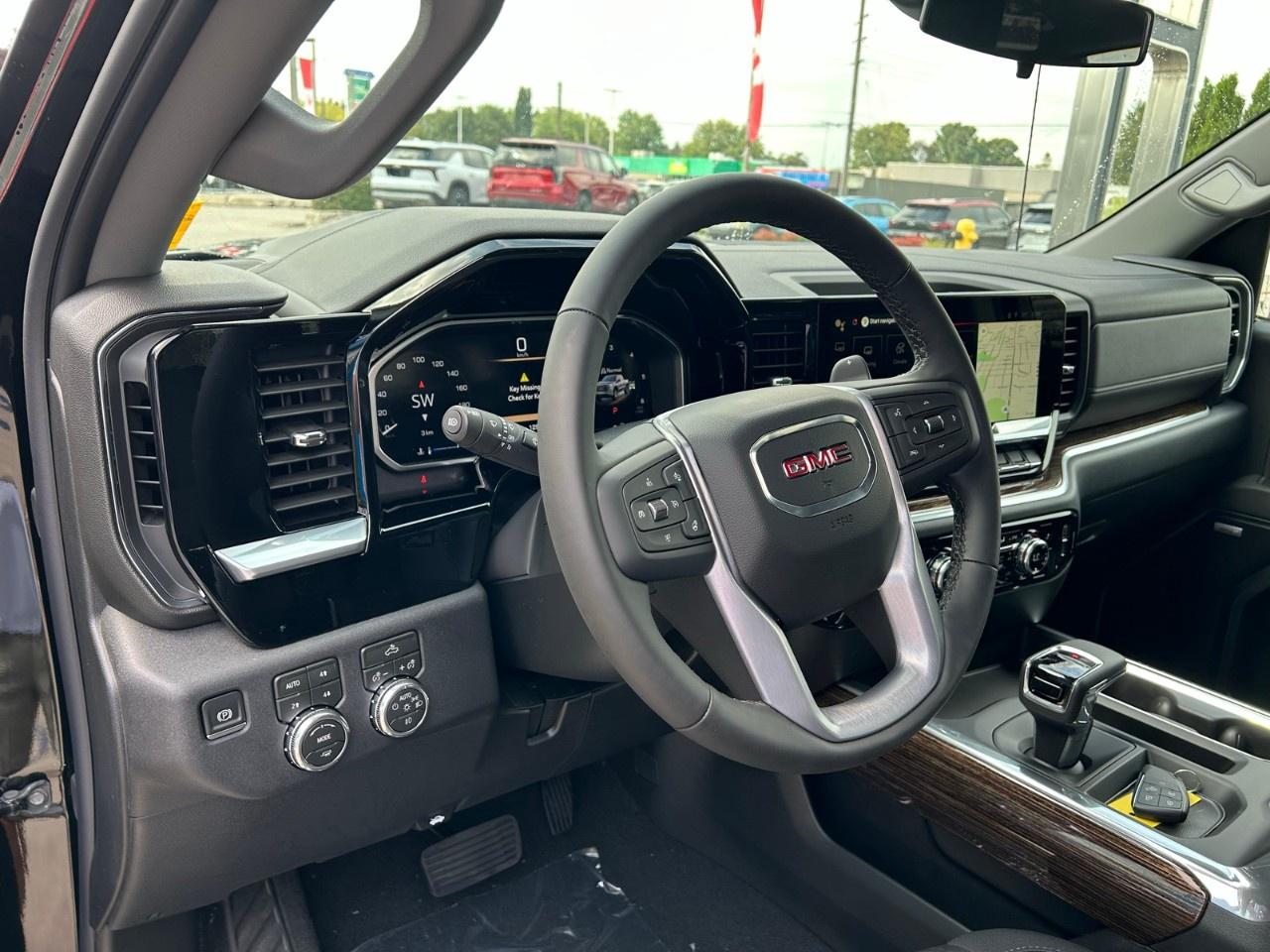 2026 GMC Sierra 1500 Crew Cab Short Box 4-Wheel Drive Elevation Photo3
