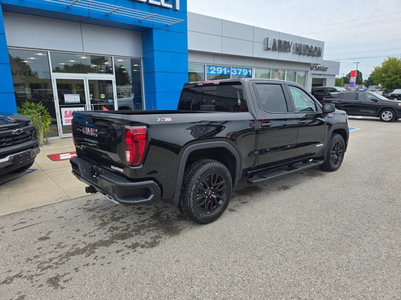 2026 GMC Sierra 1500 Crew Cab Short Box 4-Wheel Drive Elevation Photo2