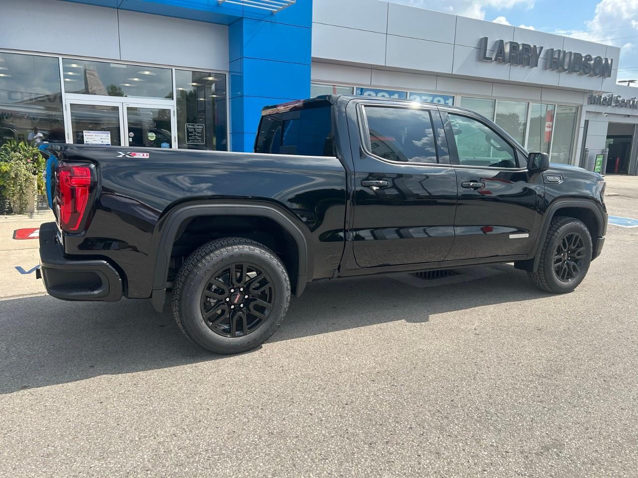 2026 GMC Sierra 1500 Crew Cab Short Box 4-Wheel Drive Elevation Photo