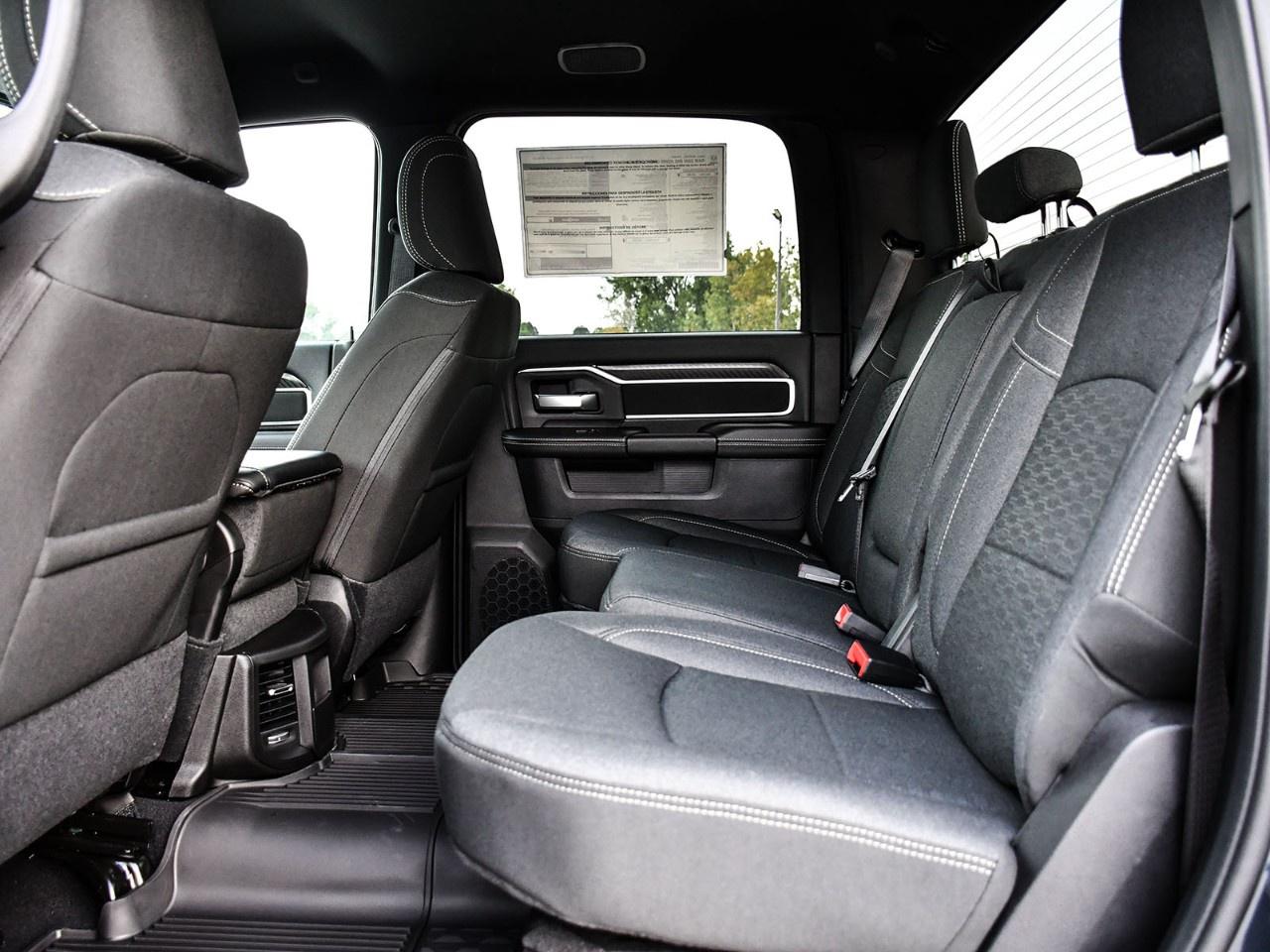 2027 RAM 2500 Big Horn 4x4 Crew Cab 6'4" Box Photo