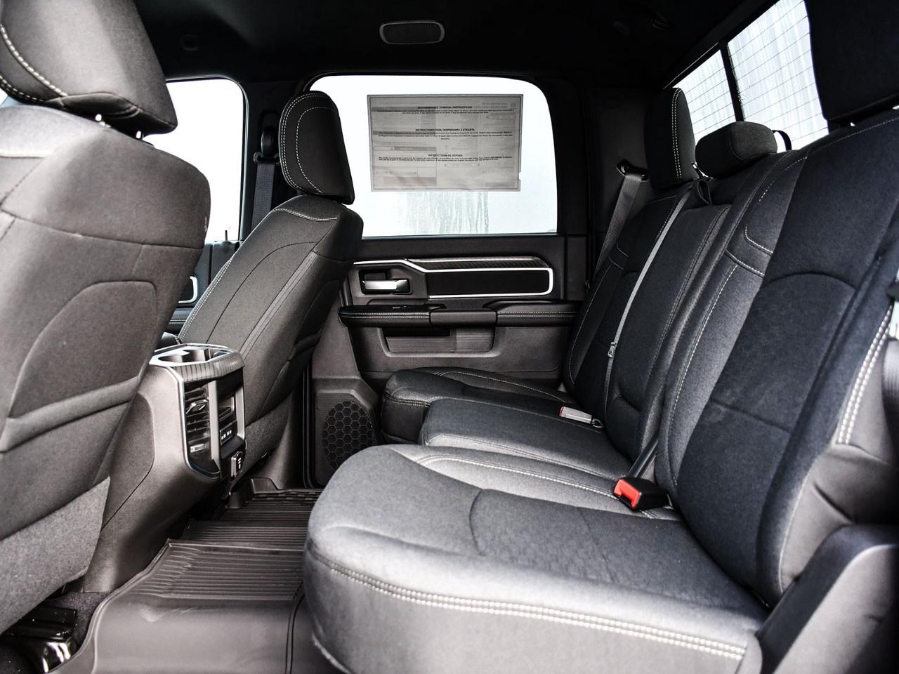 2027 RAM 2500 Big Horn 4x4 Crew Cab 6'4" Box Photo