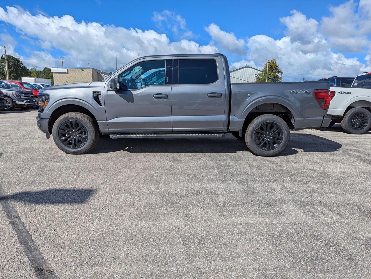 2026 Ford F-150 XLT SuperCrew 302A 4x4 Photo2
