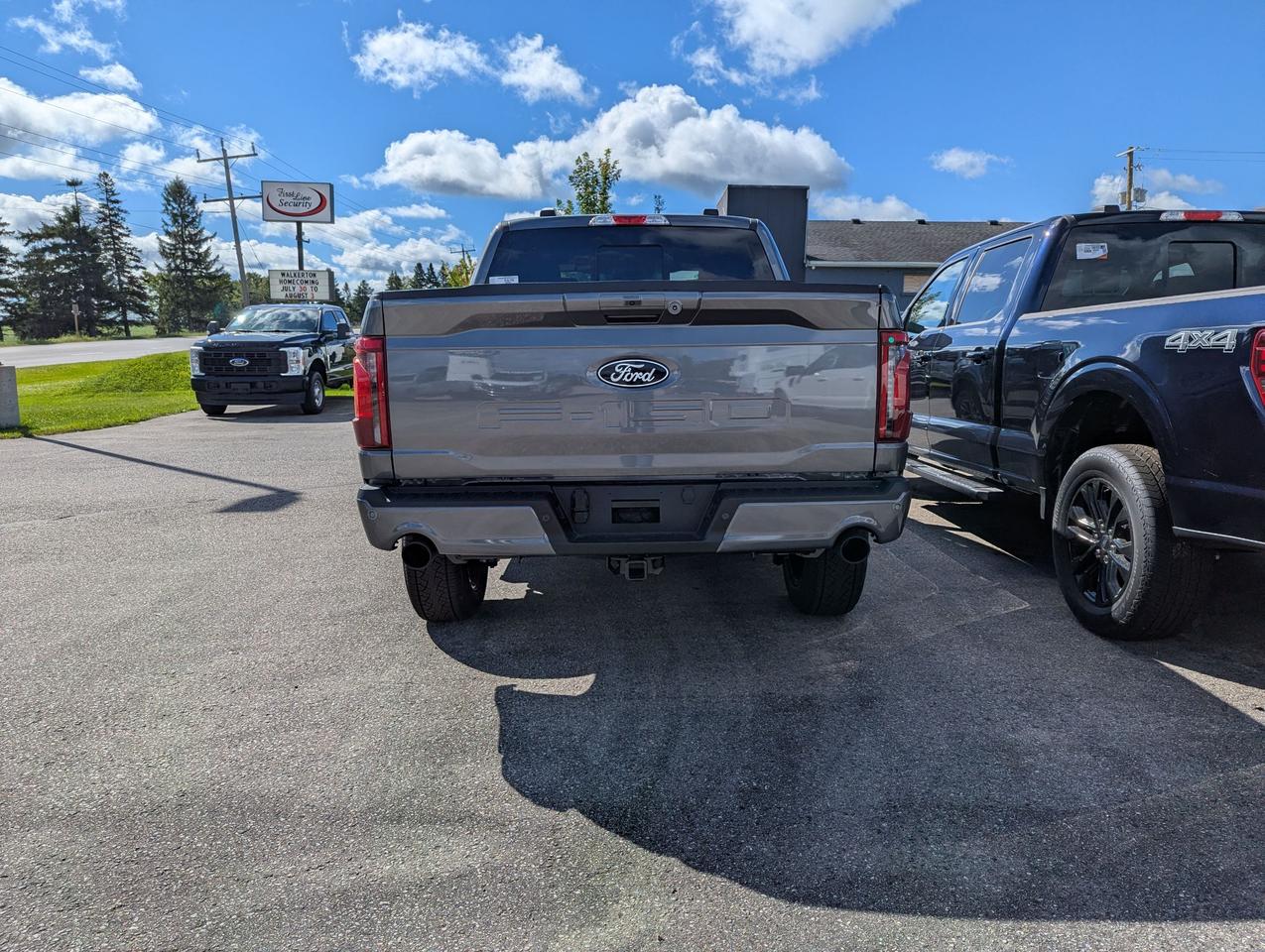 2026 Ford F-150 XLT SuperCrew 302A 4x4 Photo4