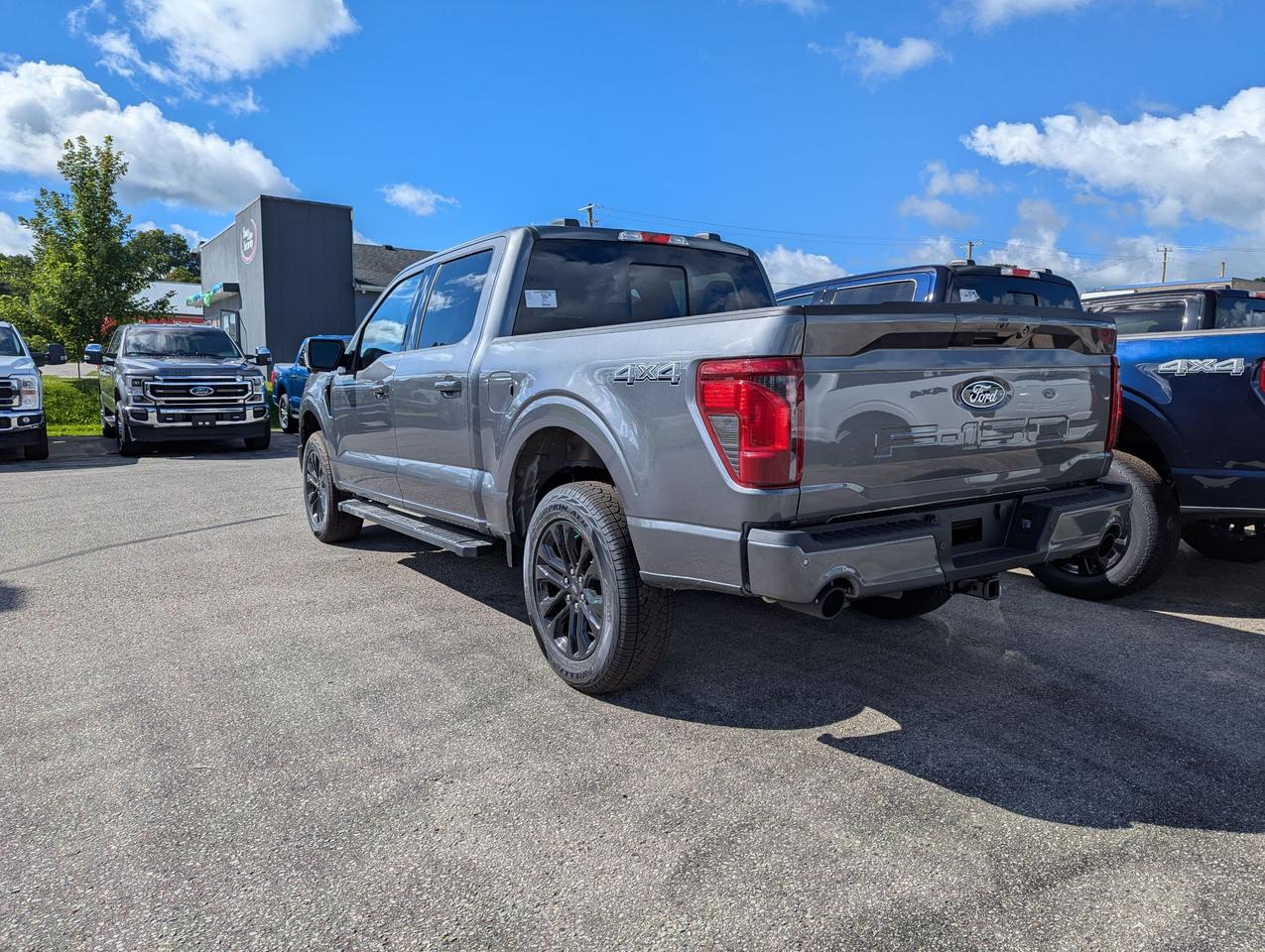 2026 Ford F-150 XLT SuperCrew 302A 4x4 Photo3
