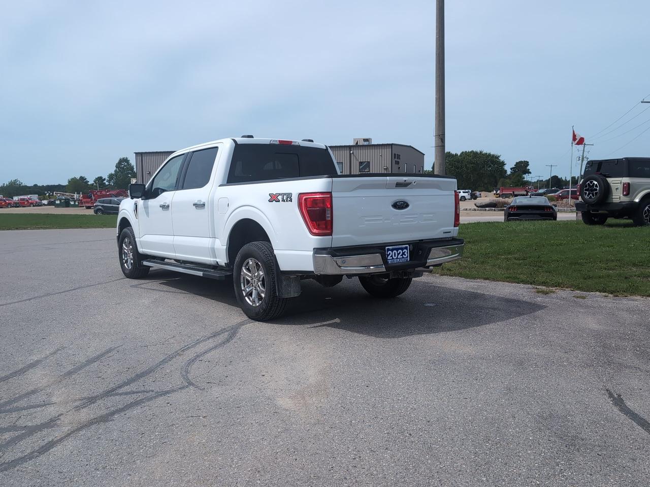2023 Ford F-150 Ford Blue Advantage - XLT 4WD SuperCrew 5.5' Box Photo4