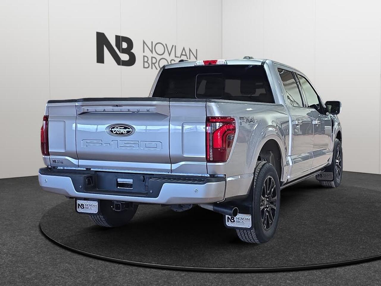 2024 Ford F-150 Platinum Photo4
