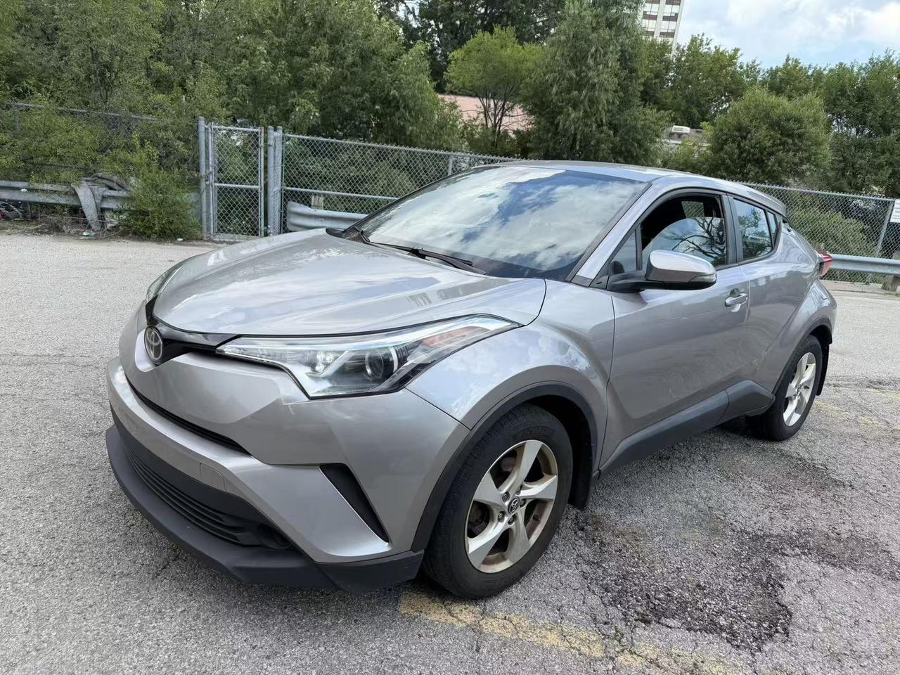 2018 Toyota C-HR Fwd Xle - Photo #1