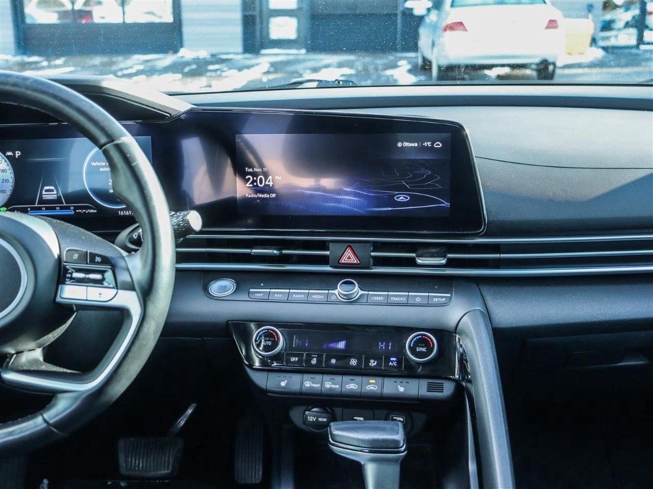2023 Hyundai Elantra HEV Luxury 4dr Sedan Photo