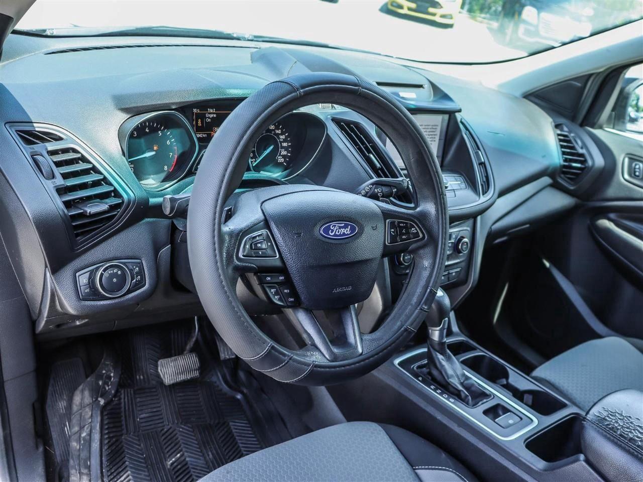 2017 Ford Escape SE 4dr 4x4 Photo