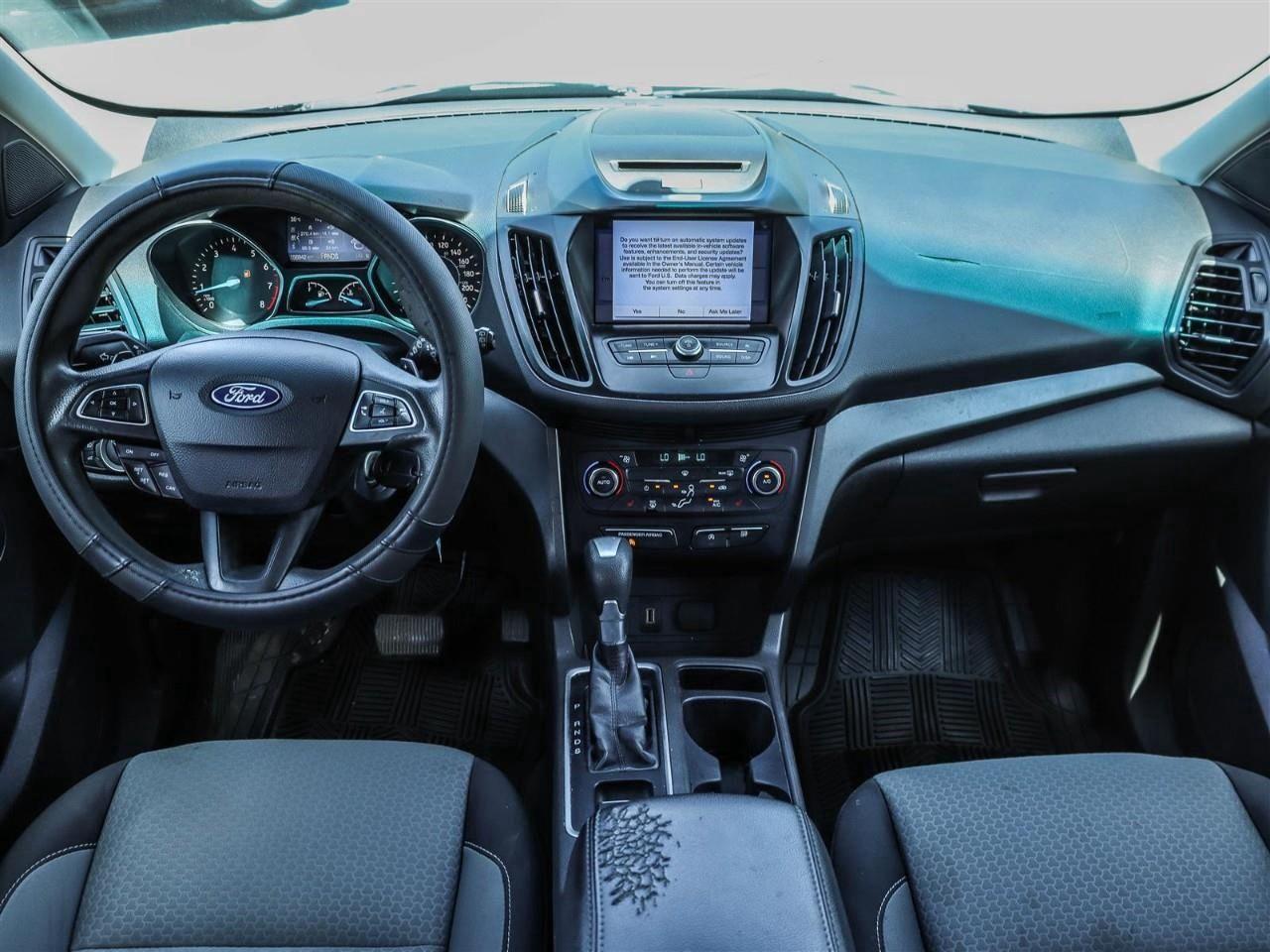 2017 Ford Escape SE 4dr 4x4 Photo